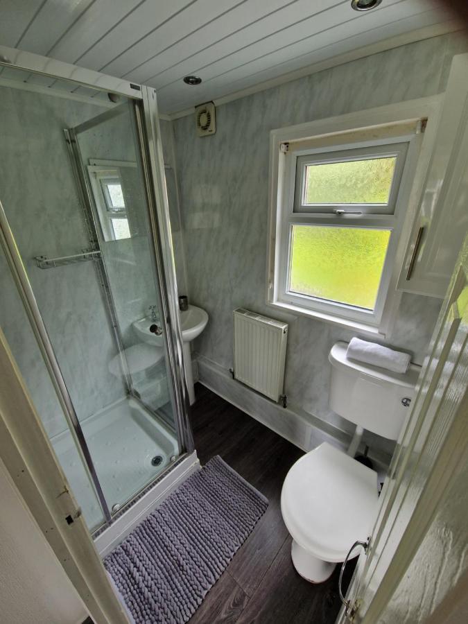 Ranger - Snowdon Cabins Holiday Let Caernarfon Caeathro Exterior foto